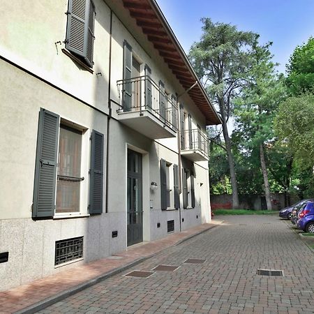 Best Way Rent - Incantevoli Appartamenti Sul Naviglio Della Martesana Mailand Exterior foto